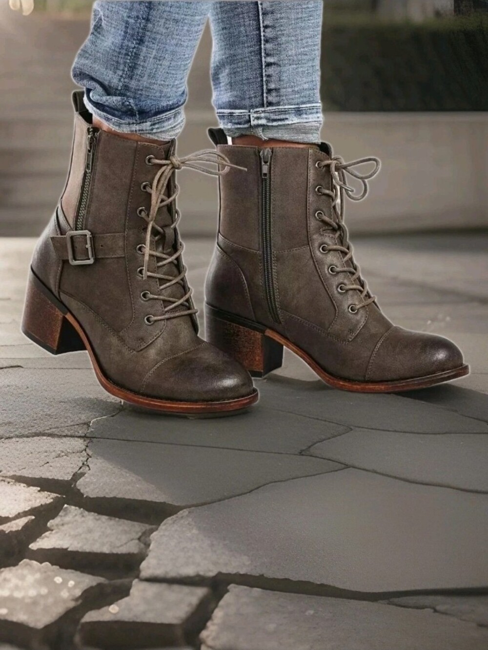 Heeled Ankle Boots in Taupe Sz8 by Vintage 93